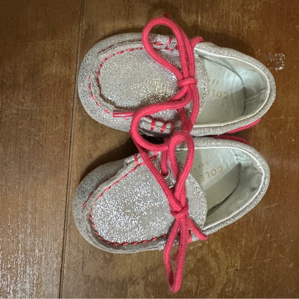 Cole Haan Toddler Girls Size 1 Shoes Silver Glittery‎ Loafers/Pink Shoestrings